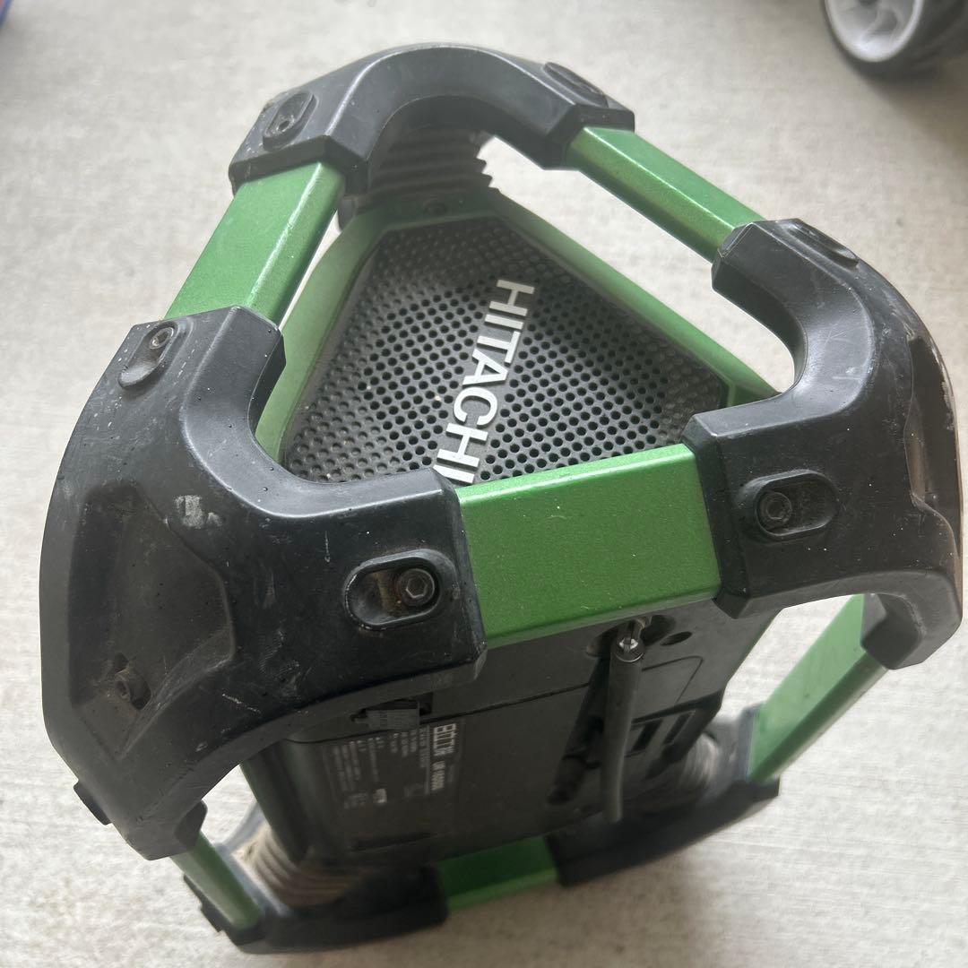 HITACHIコードレスラジオ