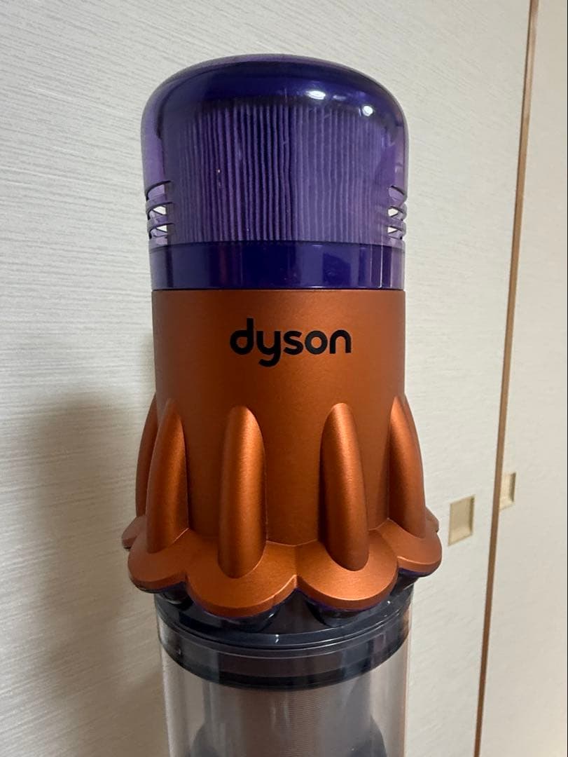 Dyson SV18 コードレス掃除機　スタンド付き　ダイソン