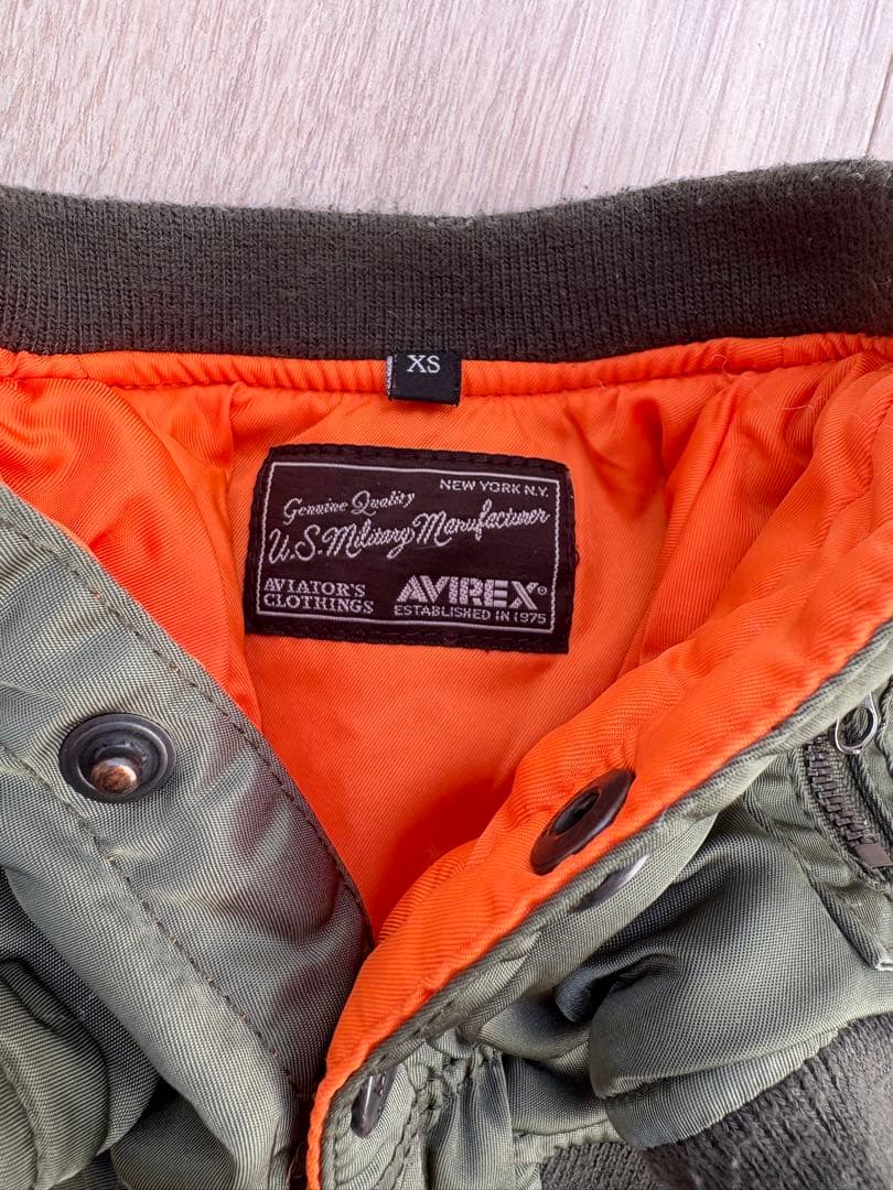 AVIREX 犬服 MA-1 定番のカーキ、ブラック2枚セット　XS