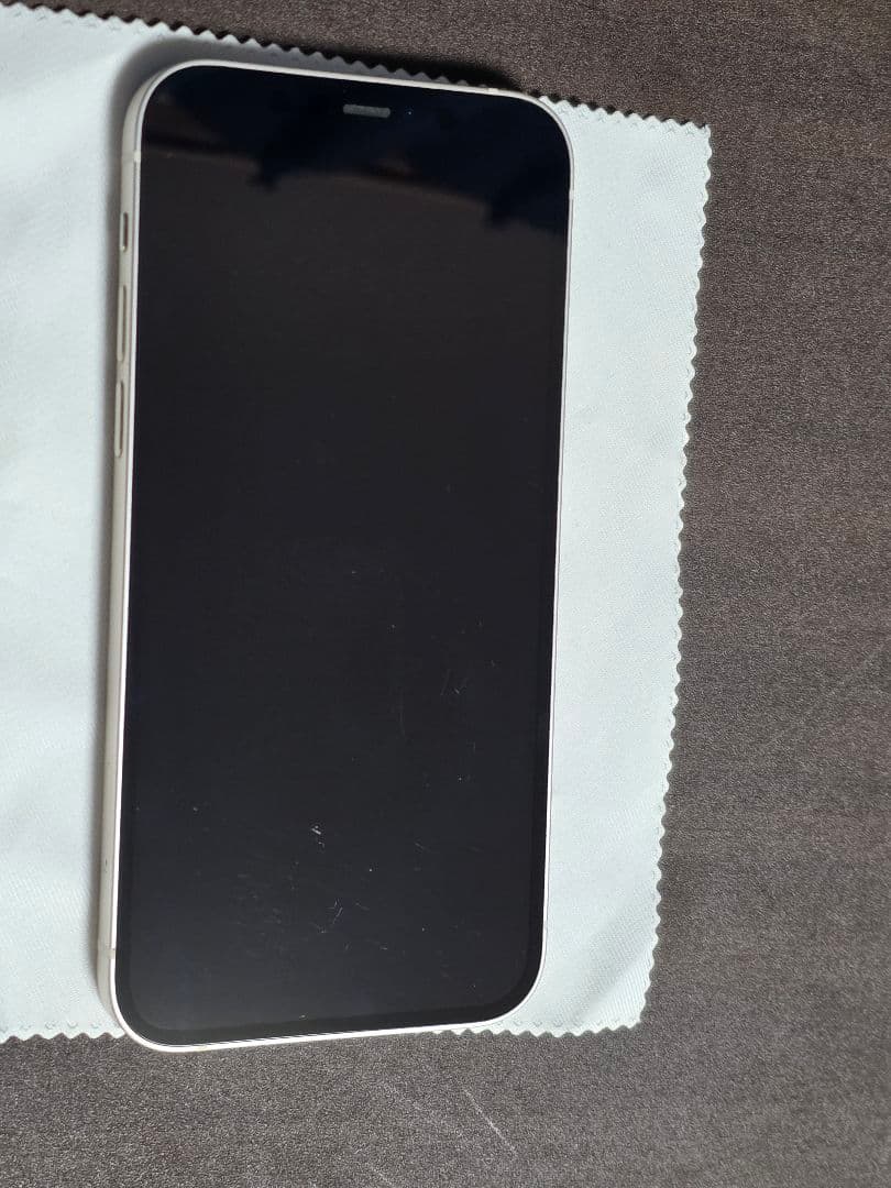 iPhone 12 ホワイト 64GB+充電器付き