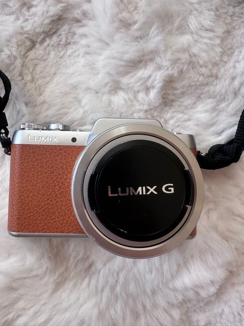 パナソニック ミラーレス一眼 カメラ DMC-GF7 ダブルズームレンズキッ