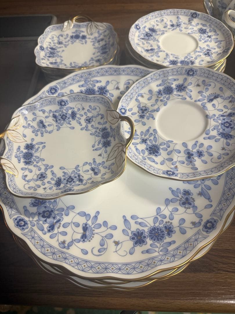 Mなんと全20枚セット！日本最高級ナルミNARUMI あともう一口も込み