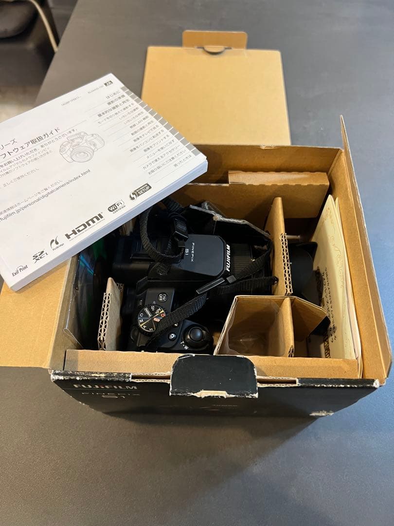 デジタルカメラ K FUJIFILM FinePix S1