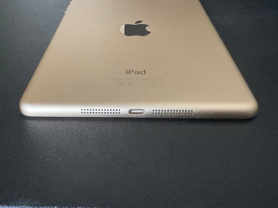 iPad mini 3 ゴールド 128GB MGYK2J/A