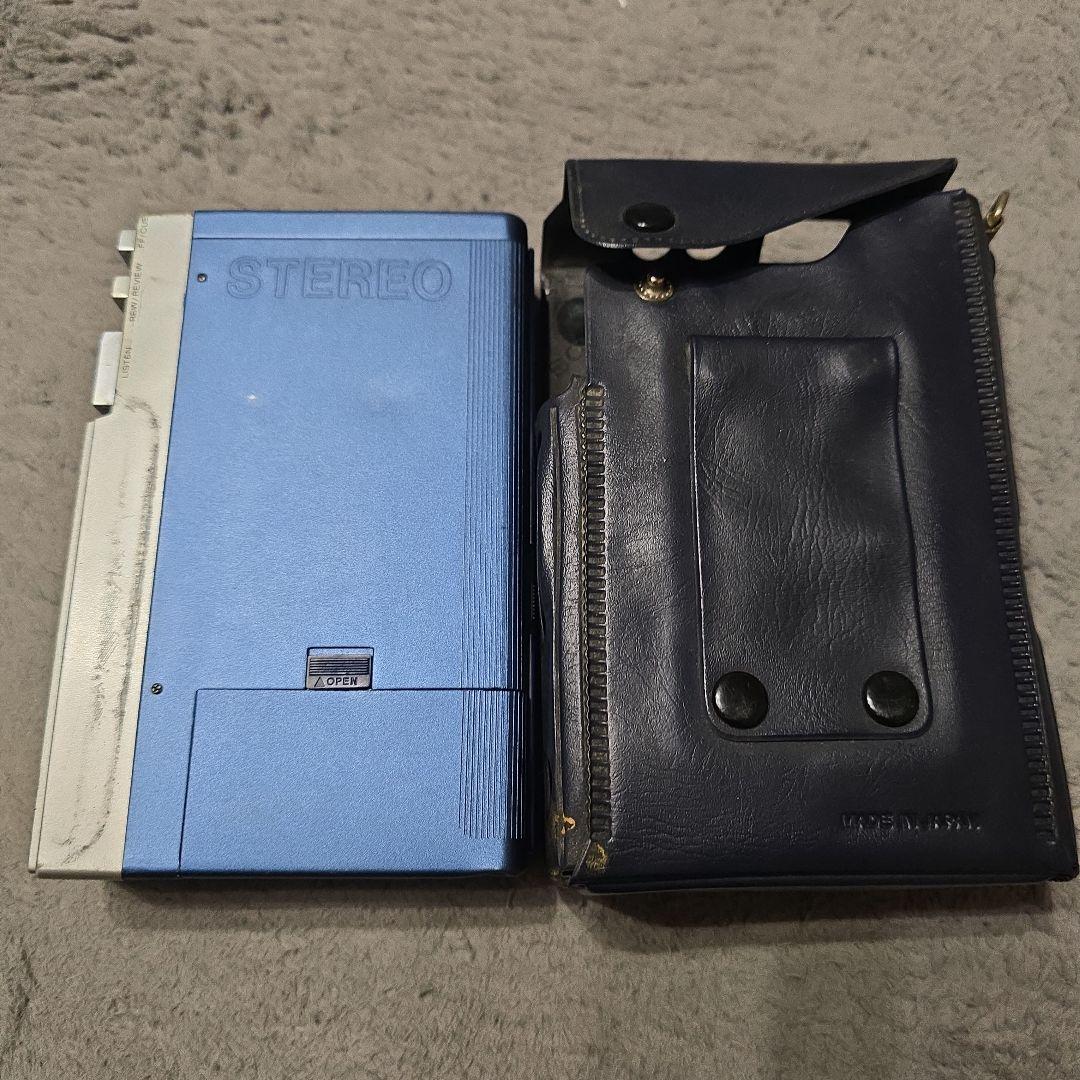 SONY カセットプレーヤー 青 黒 ケース付き
