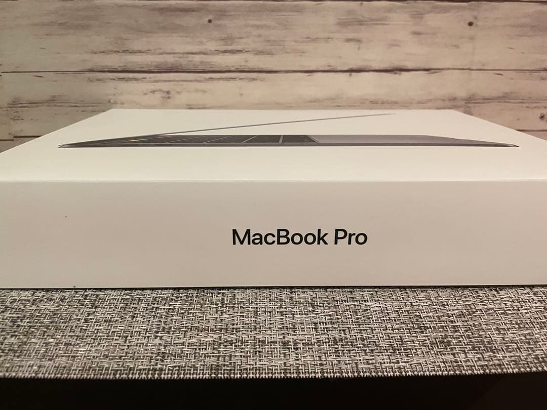 MacBook本体 MacBookPro 13inch 2018 8GB