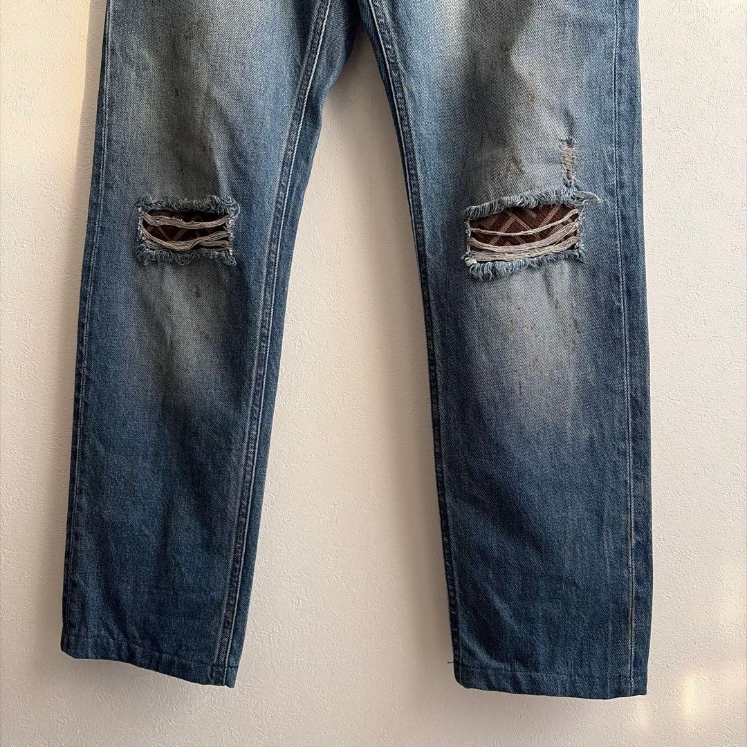 【極美品✨】FENDI デニム　ダメージ加工　ズッカ柄　32 レザーパッチ