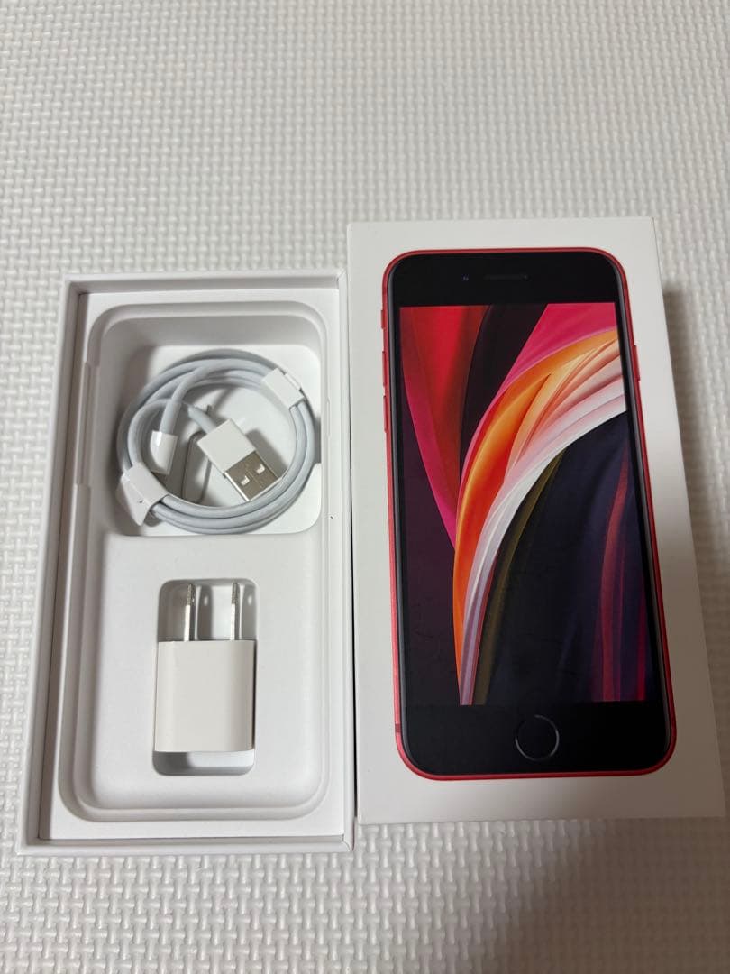 携帯電話本体 iPhoneSE 64GB