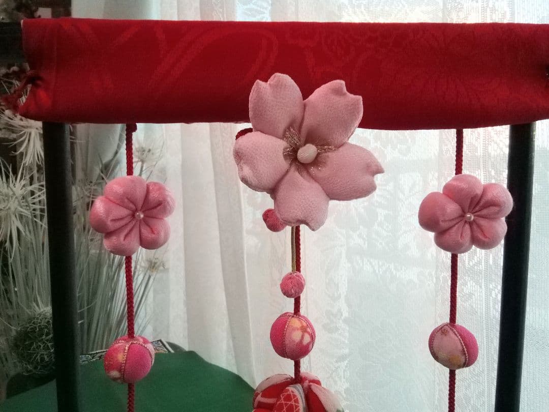 ちりめん細工　吊し飾りとお雛様