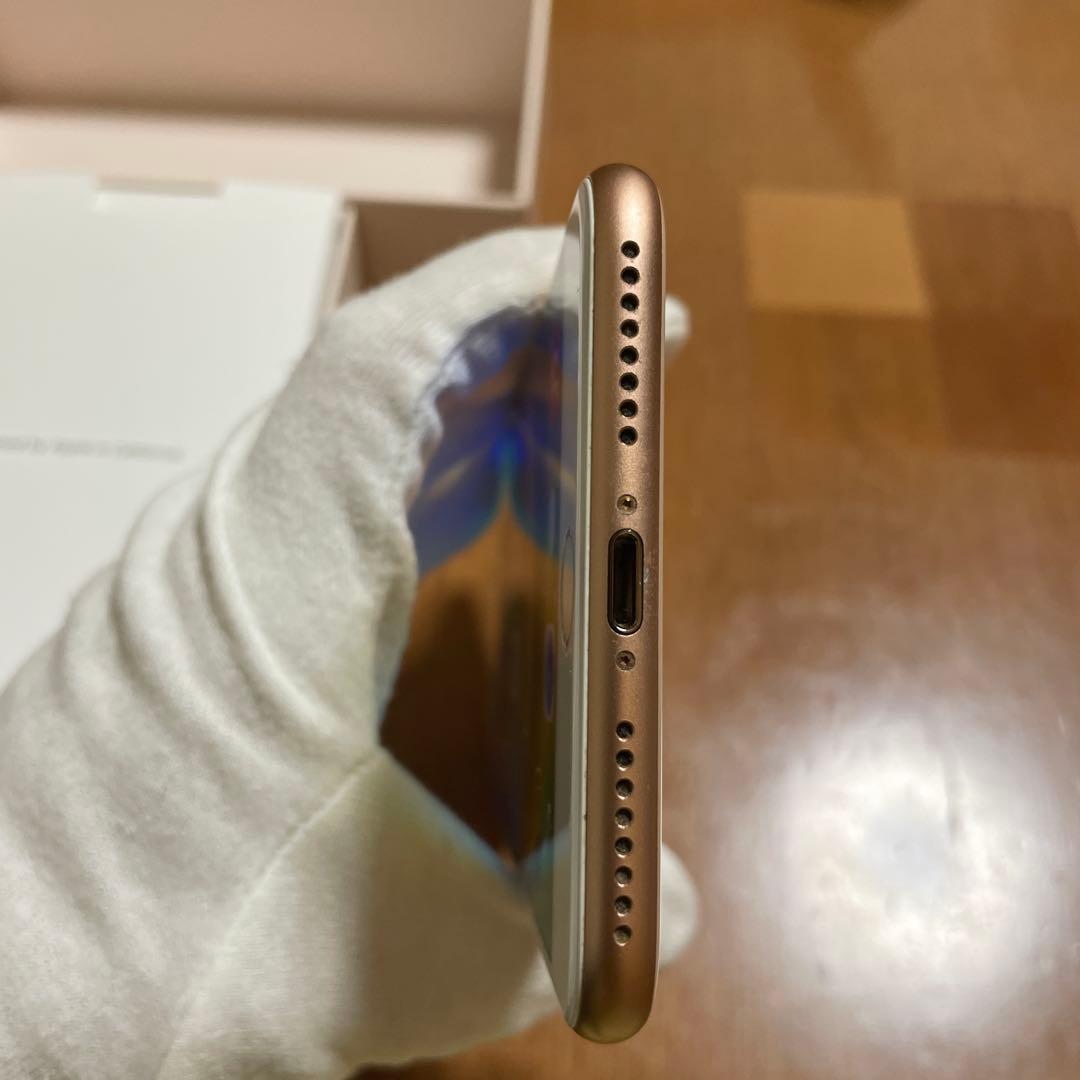 美品　iPhone8プラス 箱付き