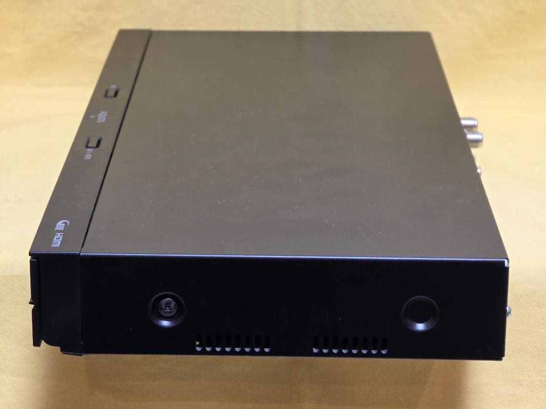 SHARP AQUOS BDレコーダー BD-NW1100　2016年製　整備品