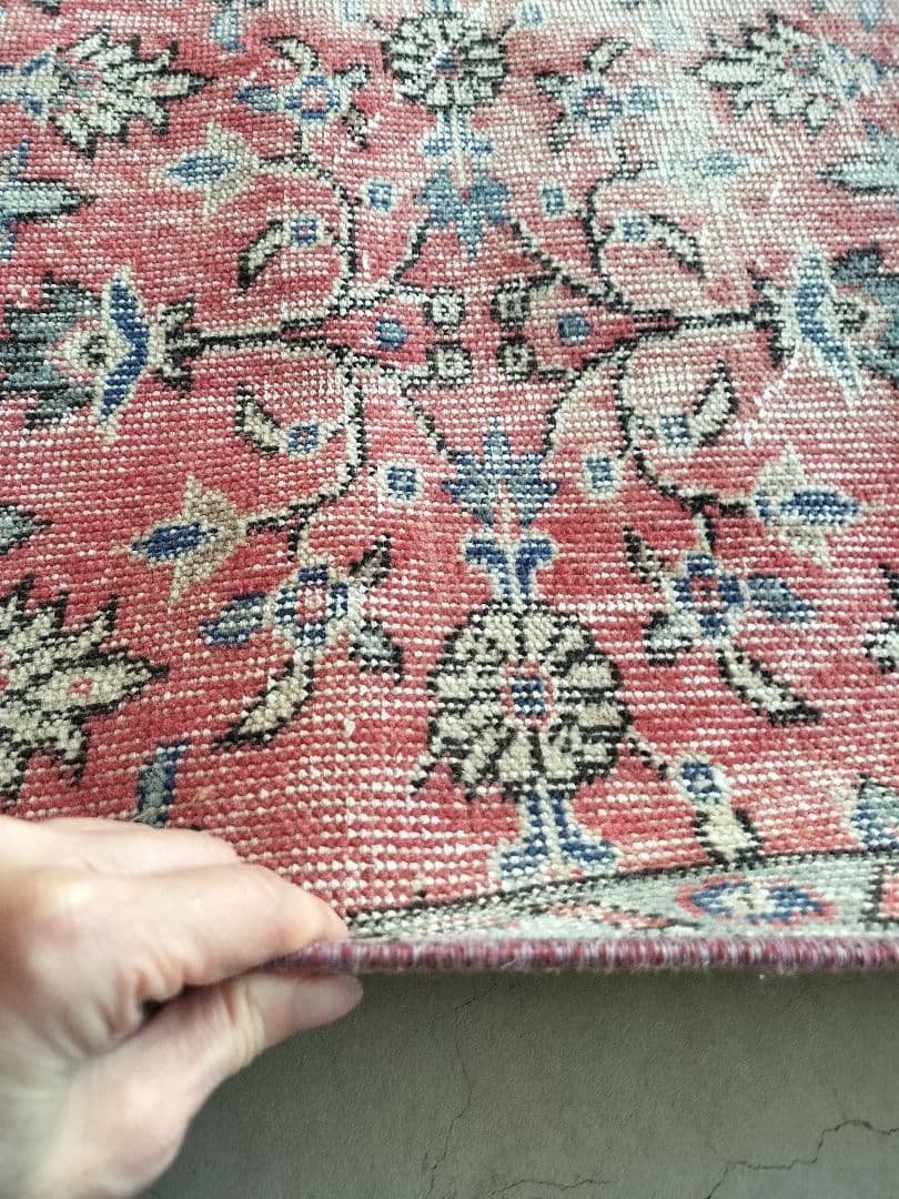 大判/シャビーレッドのサークルフラワー柄　ヴィンテージトルコラグNo.755