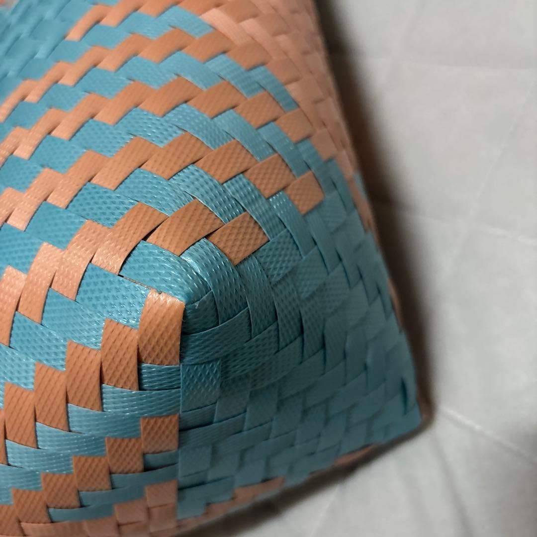 メケアリサ　メケアリバッグmサイズ