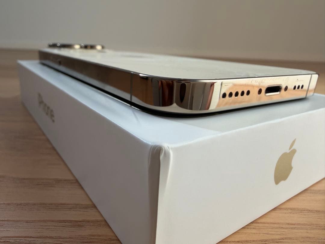 iPhone 14 Pro 128GB ゴールド SIMフリー 箱あり 背面割れ