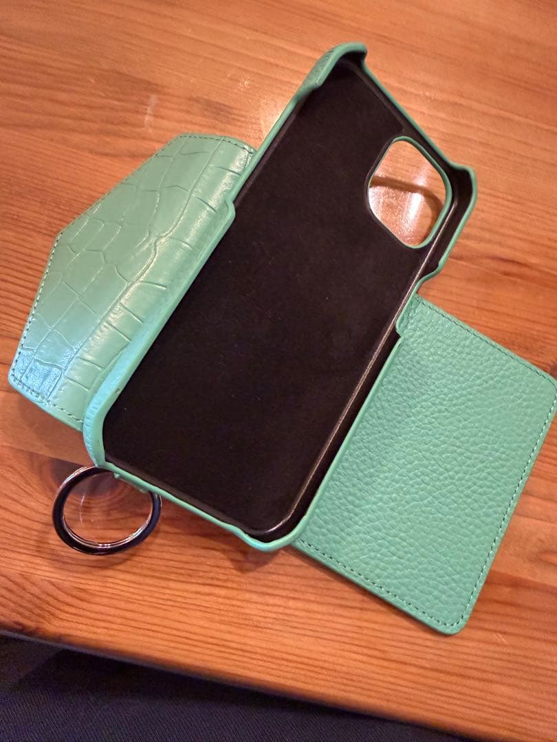 鈴木亜美さん愛用 iPhone15ケース他3点セット 箱袋なし