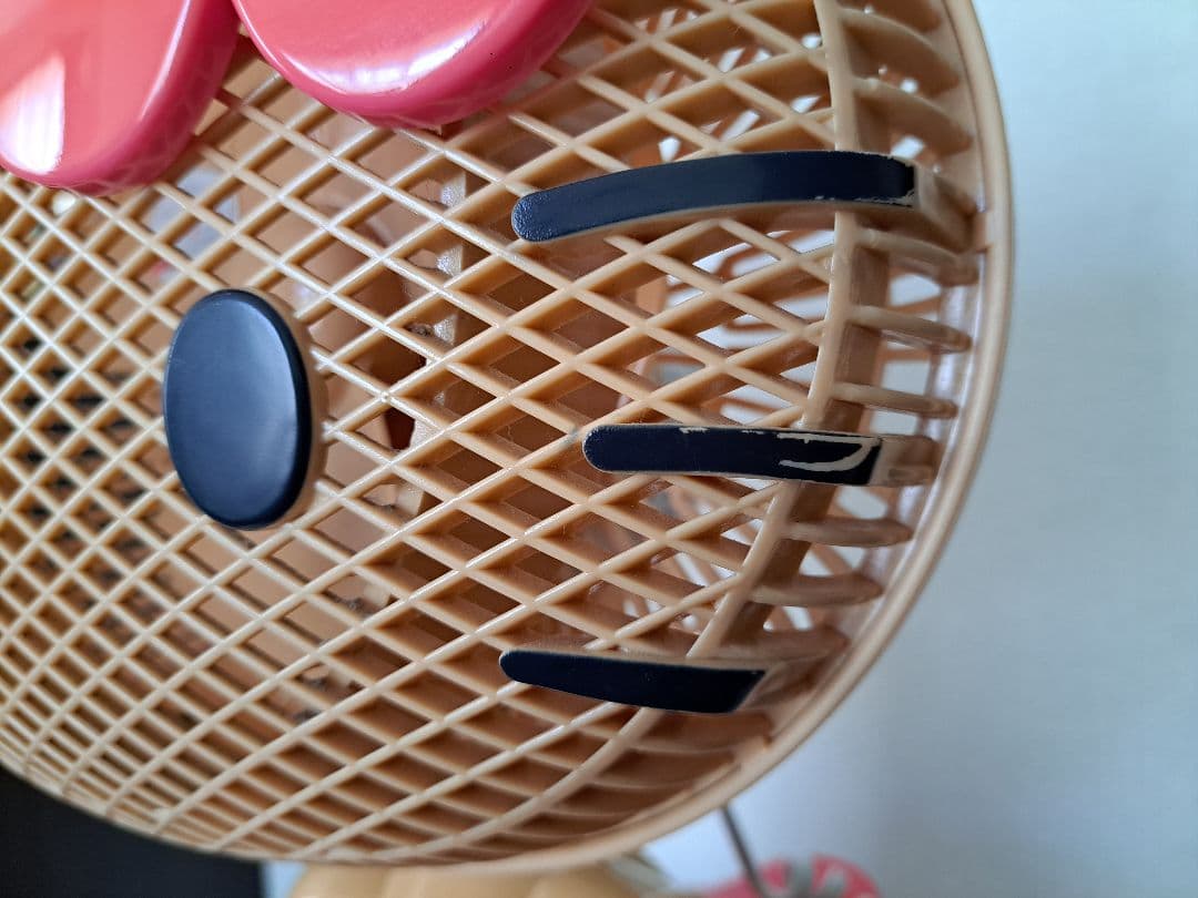 日焼けキティ 扇風機