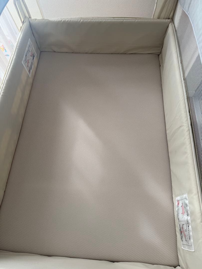 アップリカ ココネルエアー AB ベビーベッド