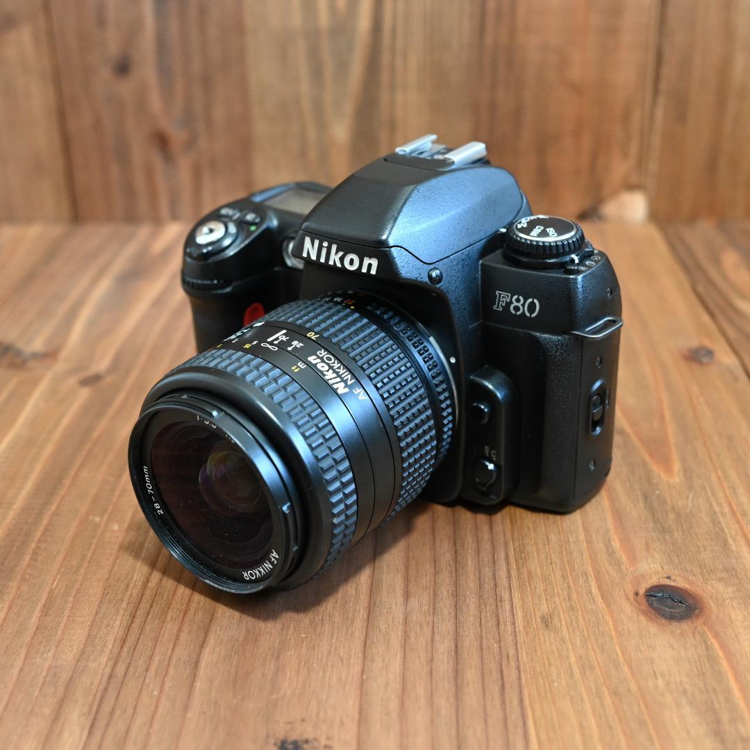 【超美品】フィルムカメラの完成型。Nikon F80S＋標準レンズ+付属品