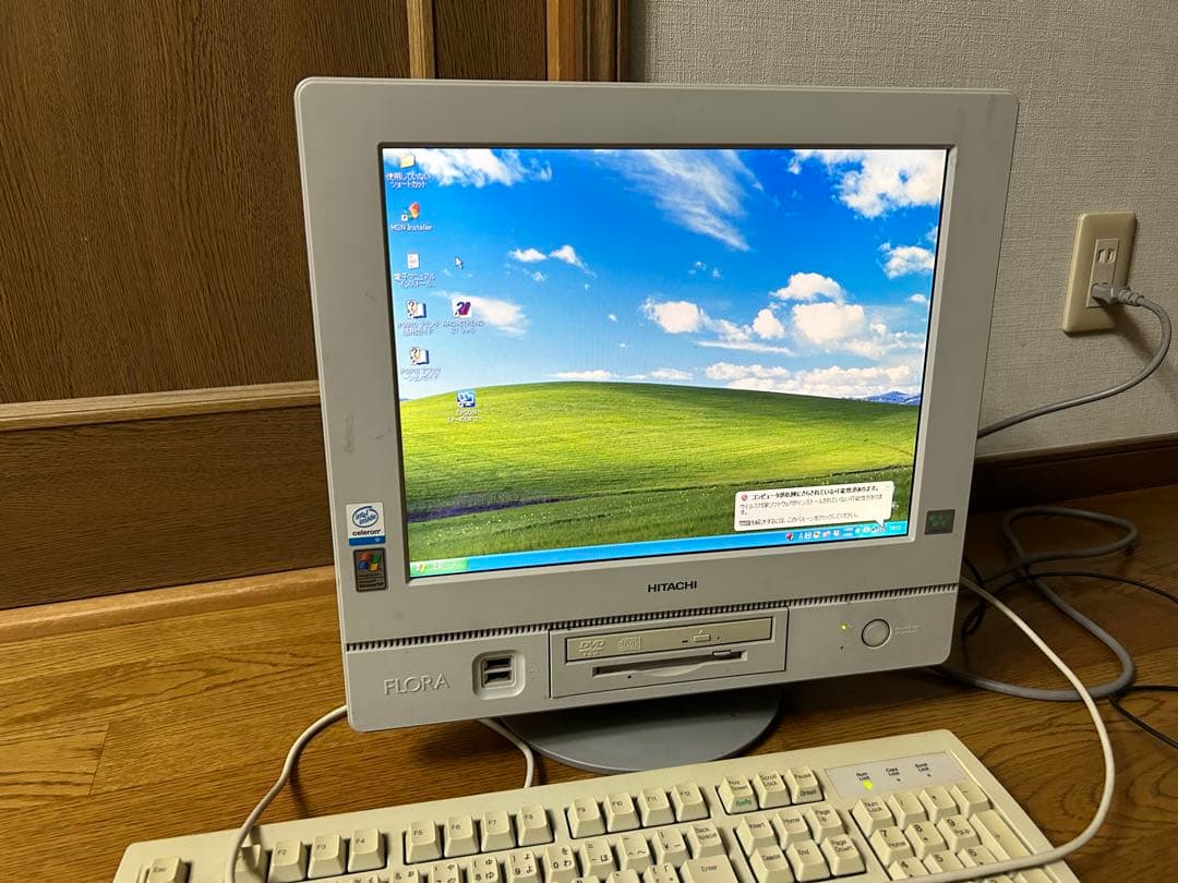パソコン　HITACHI FLORA 310W DA7