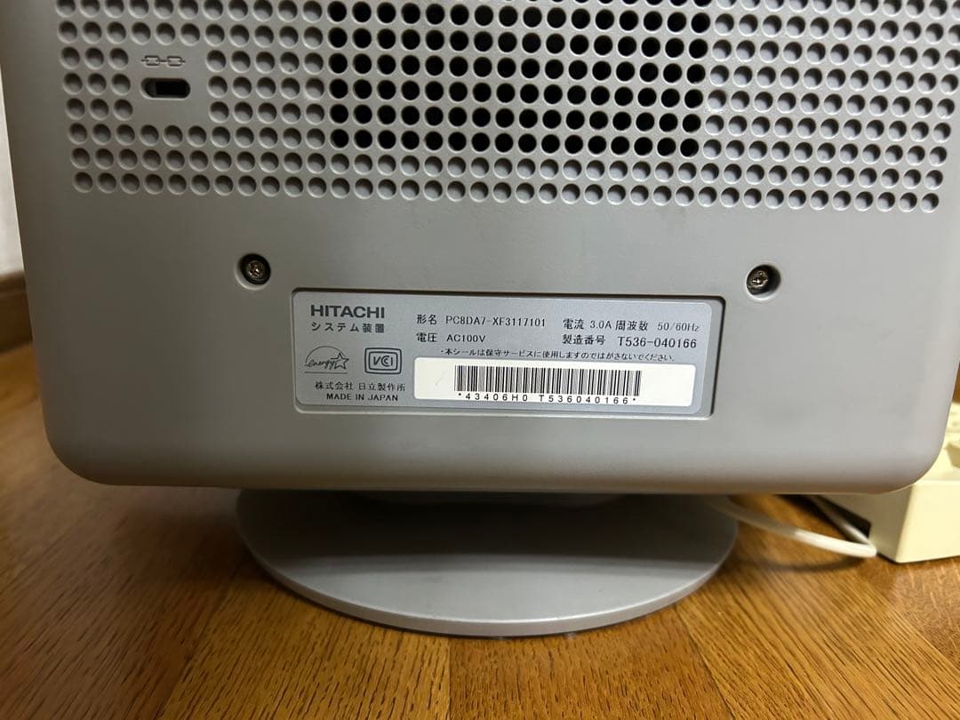 パソコン　HITACHI FLORA 310W DA7