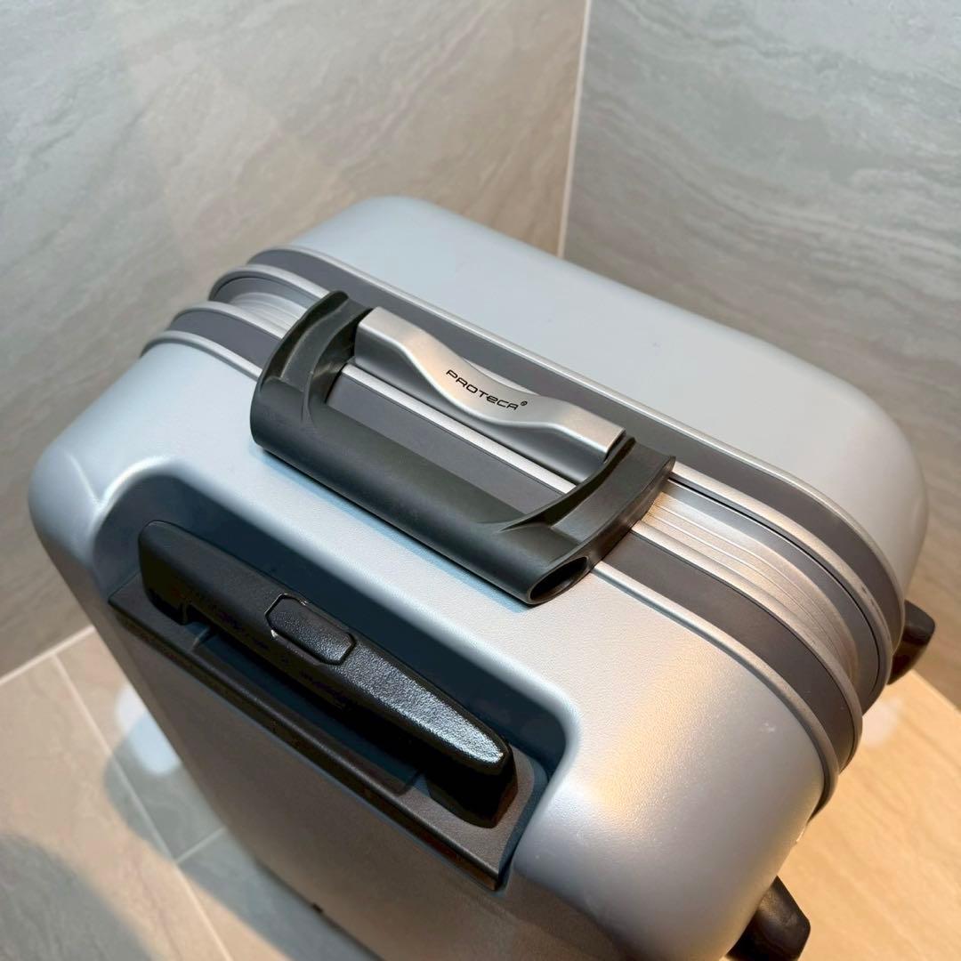 プロテカ　エキノックスライトU キャリーケース　シルバー　34L