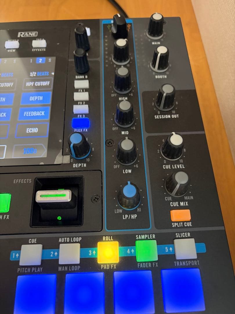RANE SEVENTY-TWO Serato対応DJミキサー 付属品・元箱あり