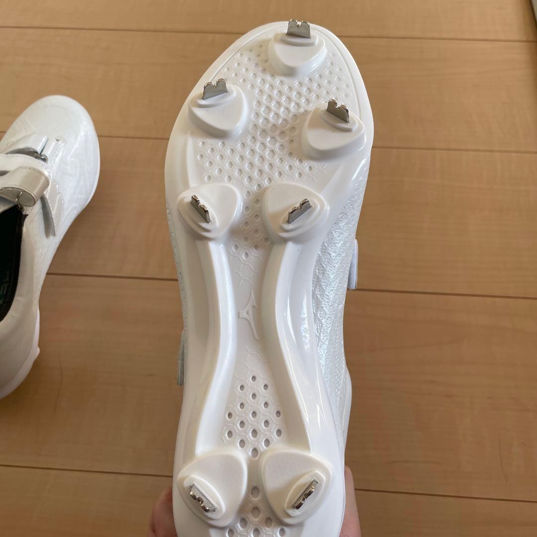 Mizuno ライトレボ　ワイド　ホワイト スパイク