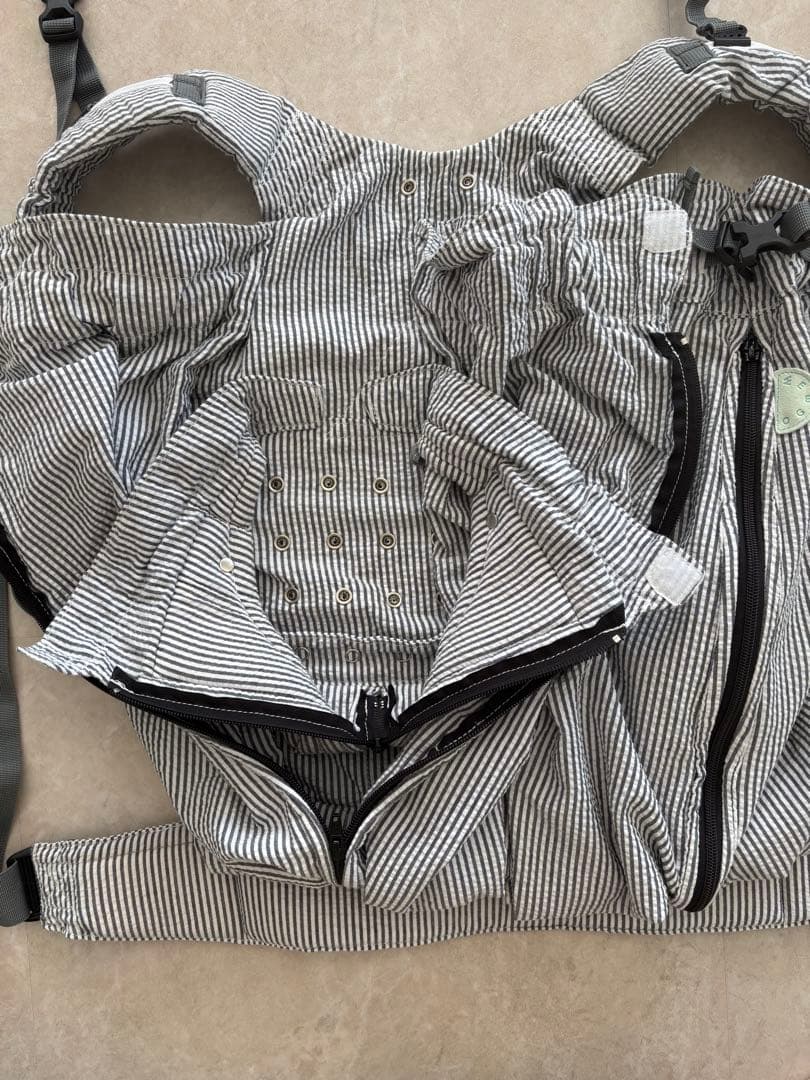 ウィーゴツイン　双子用　ストライプ　抱っこ紐・おんぶ紐