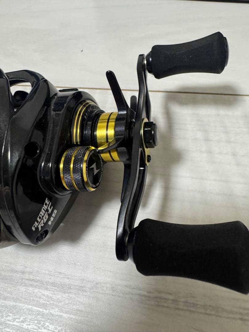 【ZPI】アルカンセRG-C NSベイトリール 黒/金