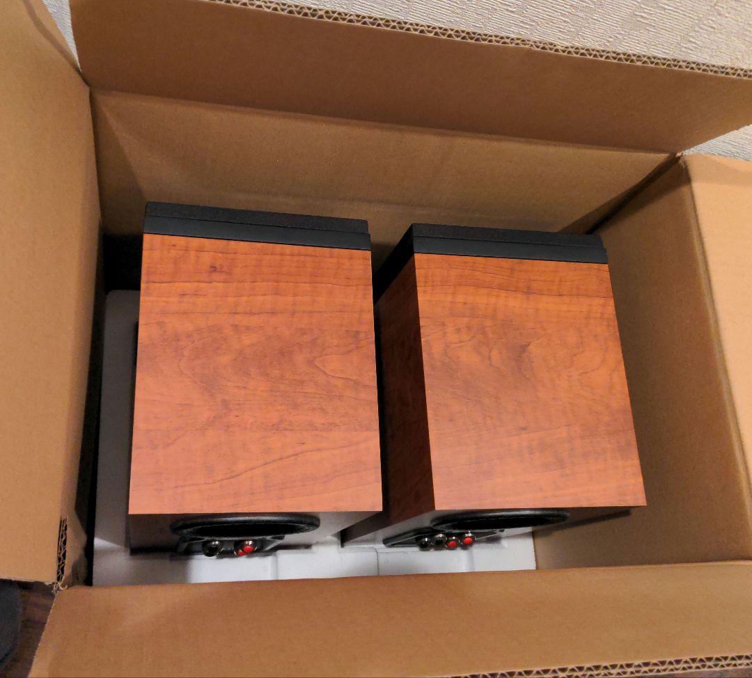 B&W 607 S2 Anniversary Edition　美品・元箱付きです