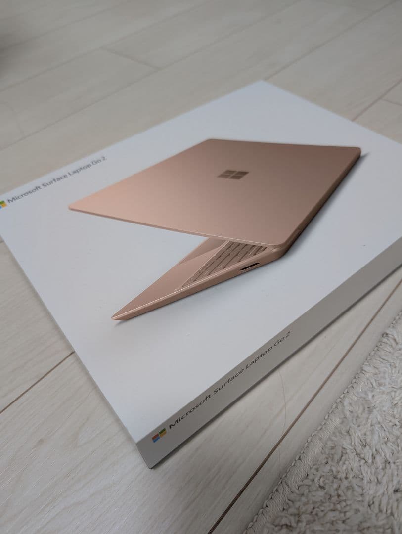 Microsoft Surface Laptop go 2 12.4インチ