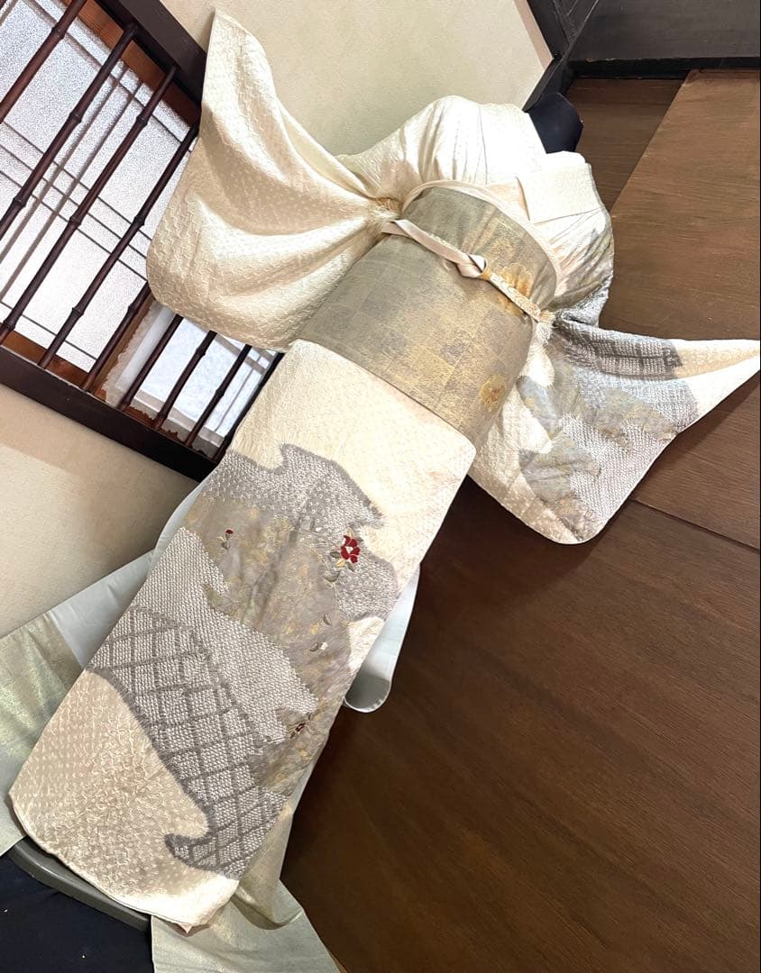 訪問着フルセット5点サイズM〜Ｌ　総絞り金駒刺繍　刺繍雪輪草花文金銀彩引箔正絹