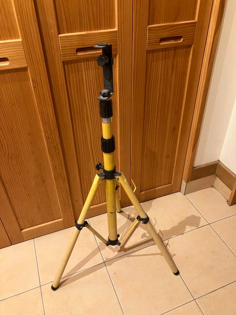 GENTOS 投光器LEDワークライト 充電式GZ-303 三脚付き