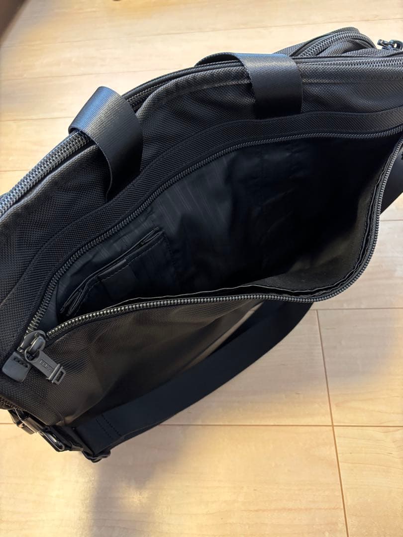TUMI ビジネスバッグ ブラック　22121DH