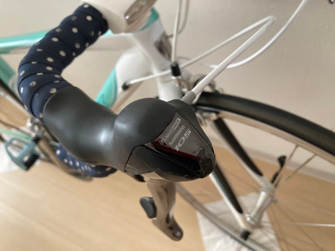 TREK ロードバイク 2.3 Shimano 105