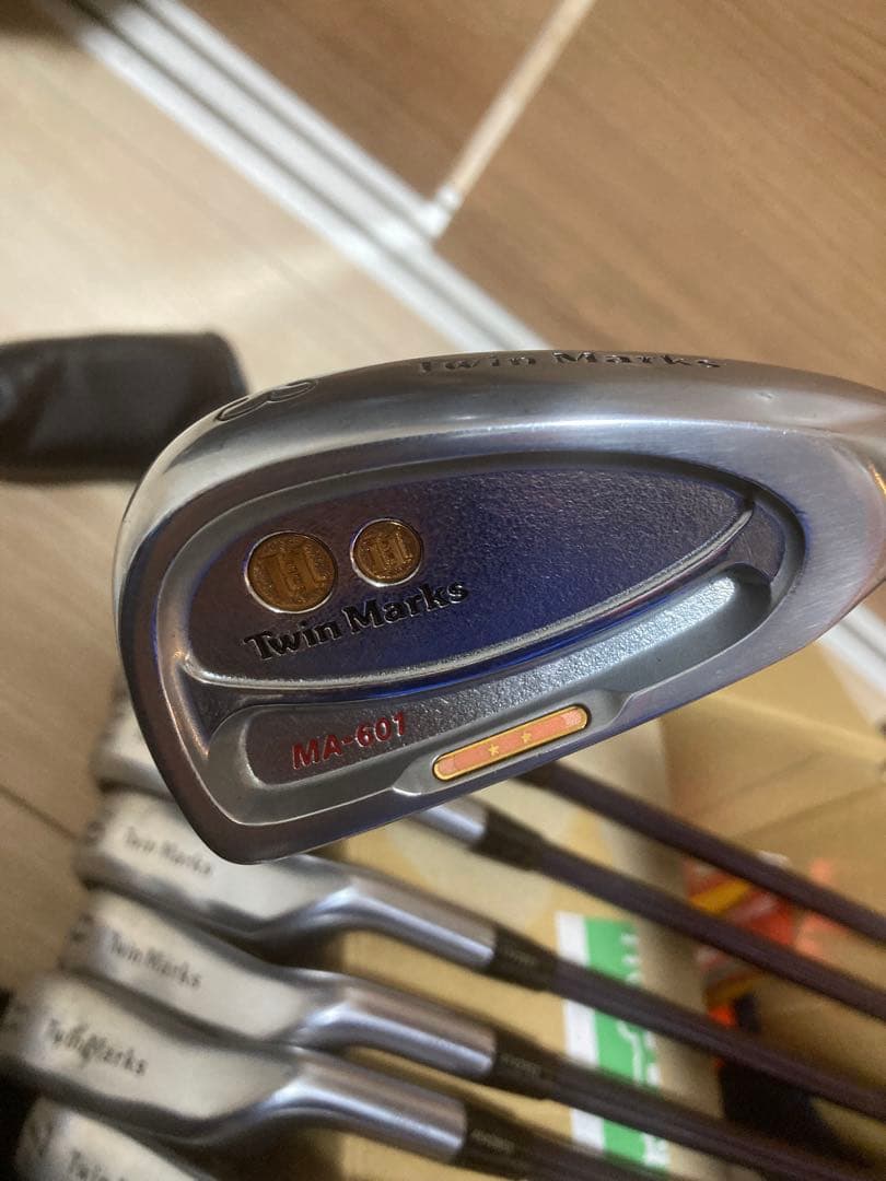 ホンマ(HONMA) クラブセット　キャディバッグ　アイアン　初心者向け
