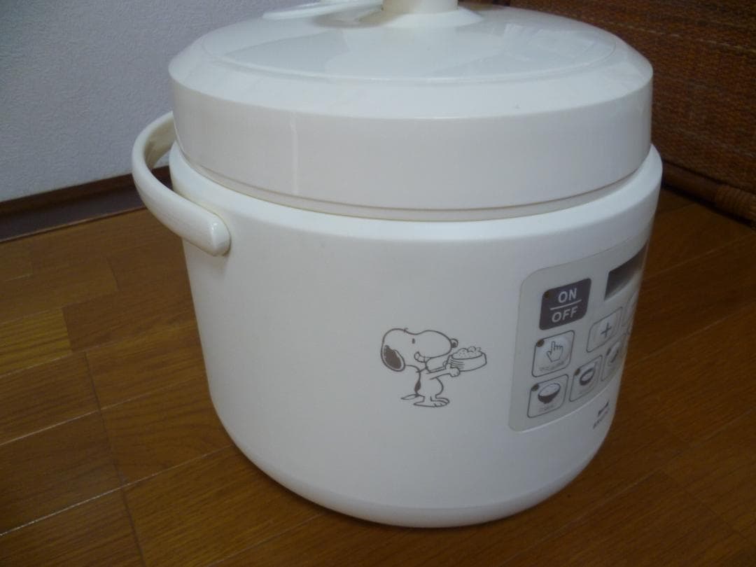 BRUNO/ブルーノ　スヌーピー　マルチ圧力クッカー　未使用