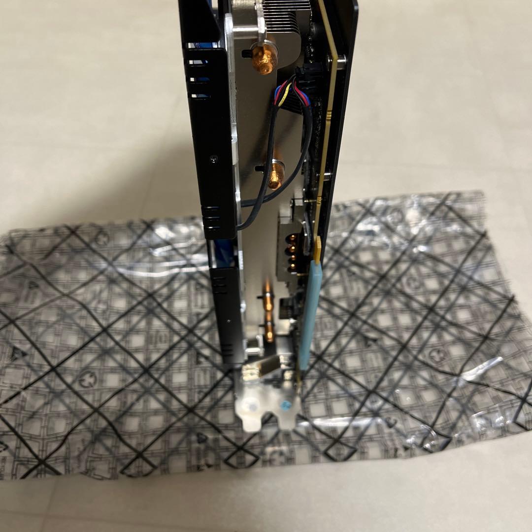 【マイニング未使用】Radeon RX590 VRAM8GB