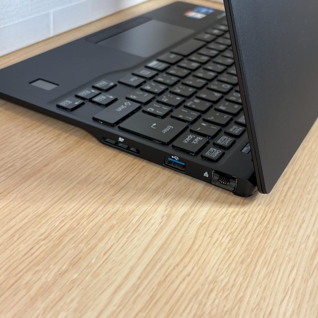 富士通　11世代i5　ノートパソコン　Windows11　SSD　AI機能　08