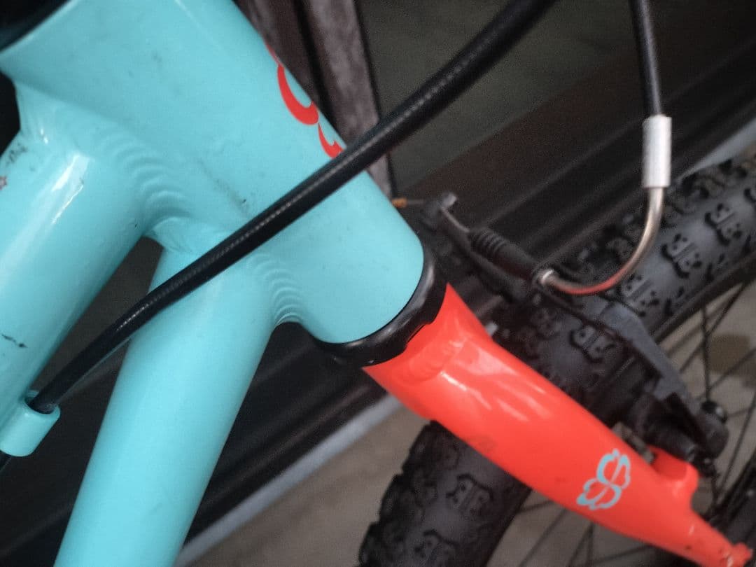 ヨツバサイクル　18インチ　ラムネブルー(送料込 ※北海道、沖縄は追加料金)