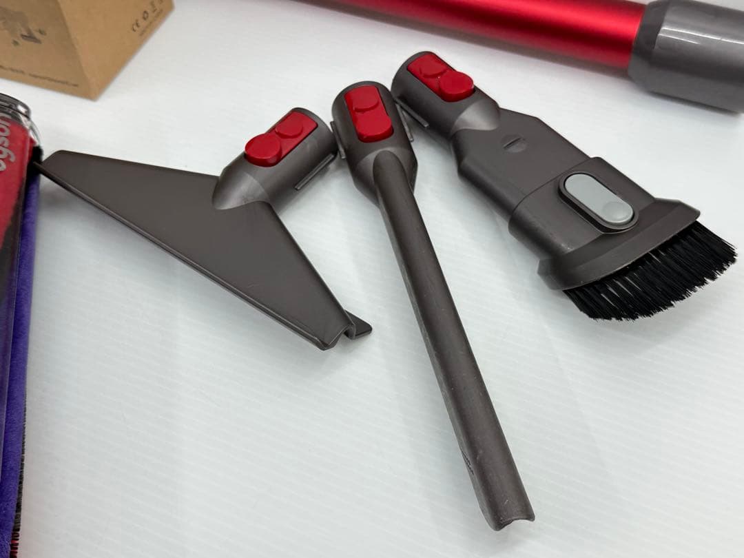 美品　ダイソン　掃除機　SV11 v7 slim 動作保証品　新品バッテリー付き