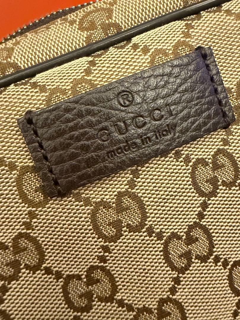 GUCCIグッチボディバック☆GGキャンバス