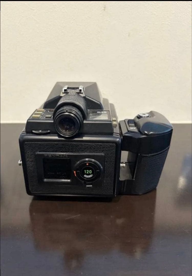 ジャンク品　通電確認済みPENTAX645 一眼レフ　中判カメラ　フィルカメラ