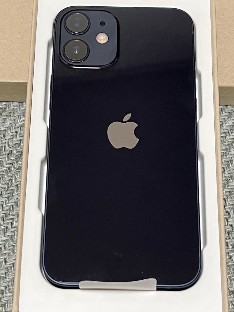 バッテリー新品交換済！iPhone 12 mini 128GB ブラック