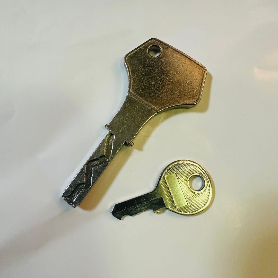 初*者様 バイオハザード 5 不要機付き パチスロ 実機