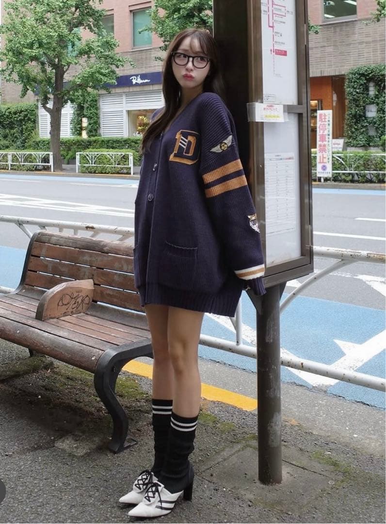 ダーリッチ カレッジワッペンVネックニットカーディガン