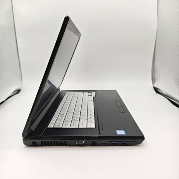 バッテリ◎ フルHD 15 富士通 i7-7600U SSD256GB オフィス