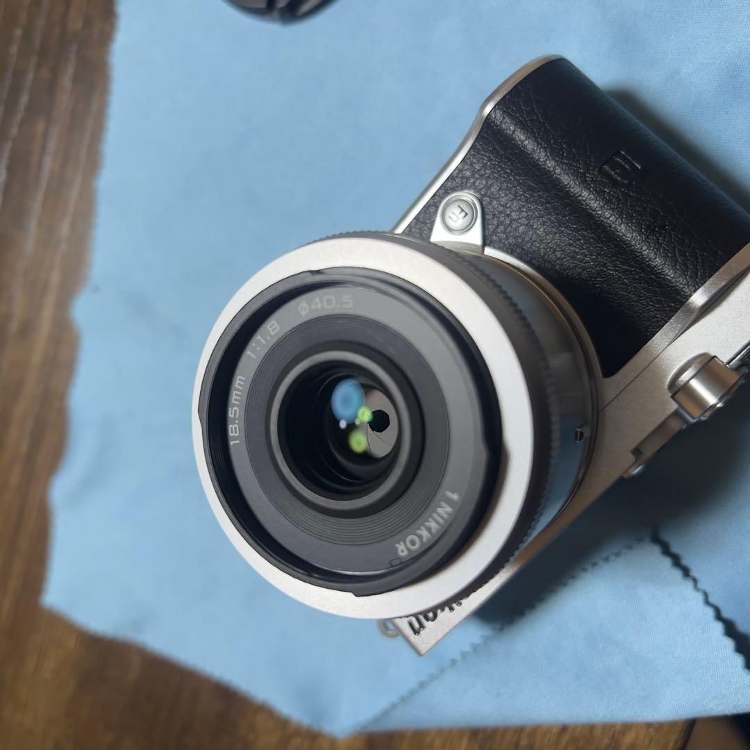 Nikon 1J5 18.5mm単焦点レンズセット　ニコン