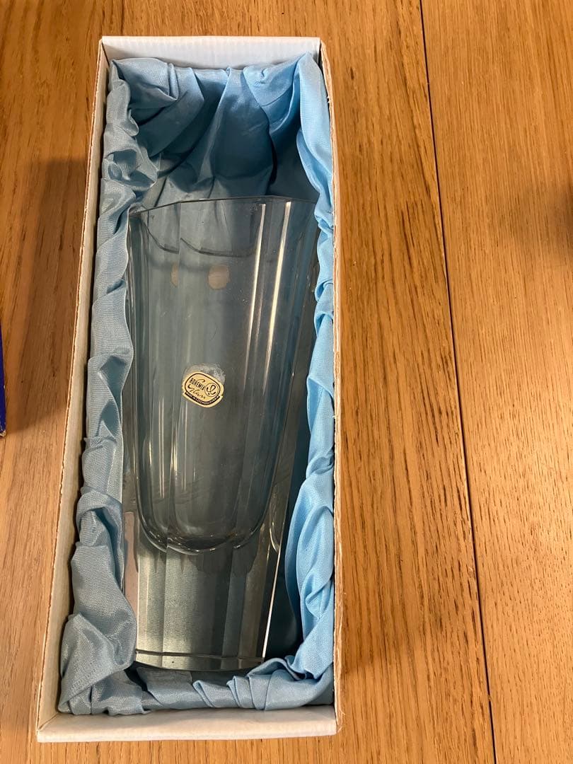 未使用BOHEMIA GLASS クリスタル花瓶 鷲の彫刻