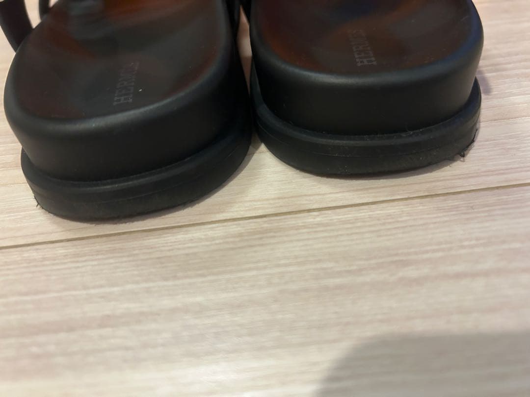 HERMES ブラックサンダル　美品